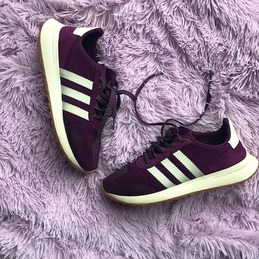 Adidas Sneakers